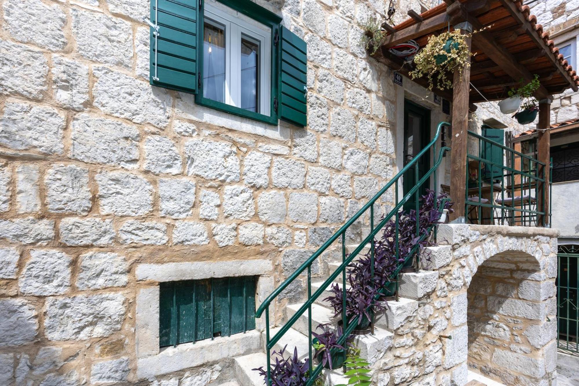 Kruna Apartments Est 2024 Split Kültér fotó